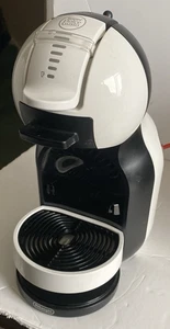 Dolce Gusto Mini Me Nescafé Coffee Machine Black/White - Picture 1 of 6