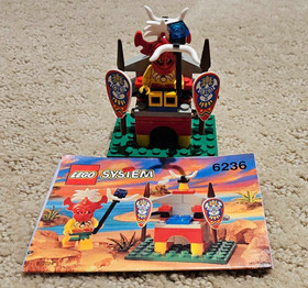 Lego 6236 Pirates Islanders King Kahuka 100% Complete with Manual, King Figure