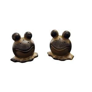 Frog Salt and Pepper Shakers Ceramic Japan Set of Two Brown Pair - Picture 1 of 9