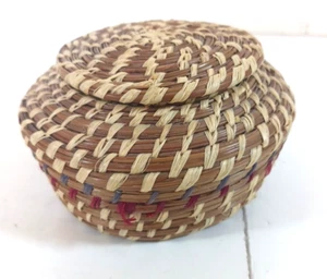 Coushatta Indian Trinket Lidded Mini Basket Pine Needle Multi Color Woven 4” - Picture 1 of 6