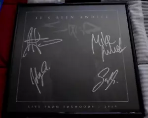 STIND - AUTOGRAFIADO "IT'S BEEN A WHILE LIVE" NUEVO SELLADO LP Y PORTADA FIRMADA ENMARCADA - Imagen 1 de 4