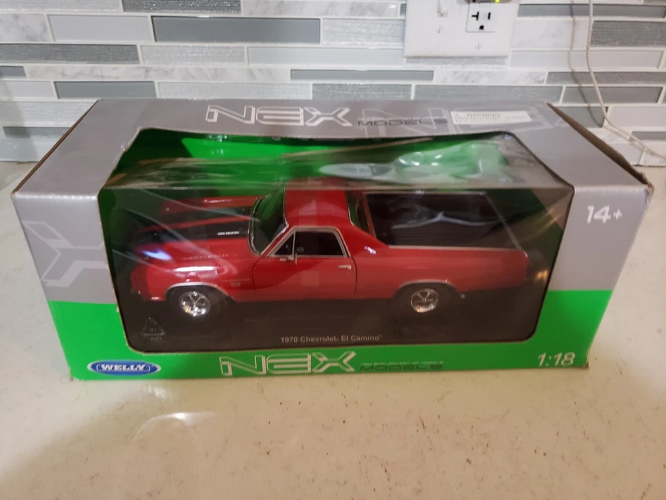 WELLY 1970 Chevrolet El Camino 1 18 Scale