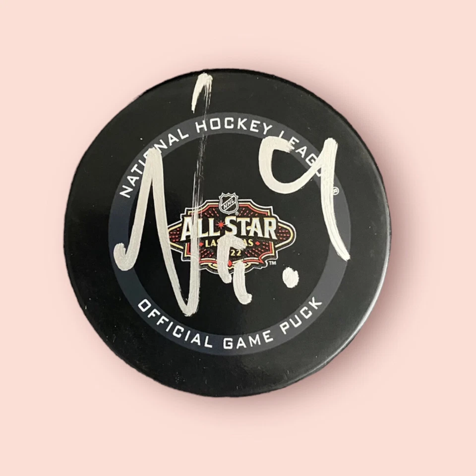 Nazem Kadri Firmado Autografiado 2022 All Star Game Puck Flames Foto 1 de 1