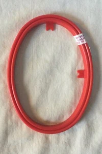 "NUEVO Marco de 2 piezas vintage NUEVO BERLIN bordado plástico rojo costura ovalado 5,5""x4""" - Imagen 1 de 2