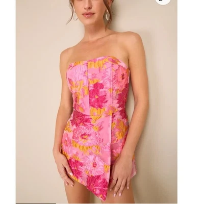 NEW Lulus Sensational Pink Floral Jacquard Strapless Skort Romper Women L Party - Image 1 of 4