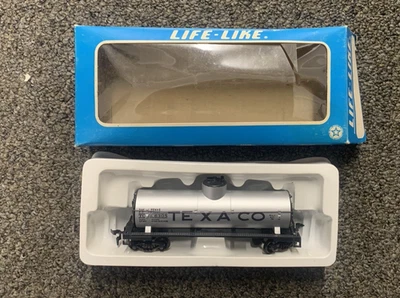 Life-Like Trains Texaco  Dome Tank Ho Scale - Image 1 of 4