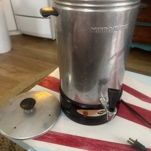 PERCOLATORE ELETTRICO VINTAGE MIRRO-MATIC 35 TAZZE M-0126 con SCATOLA Made in USA - Foto 1 di 4