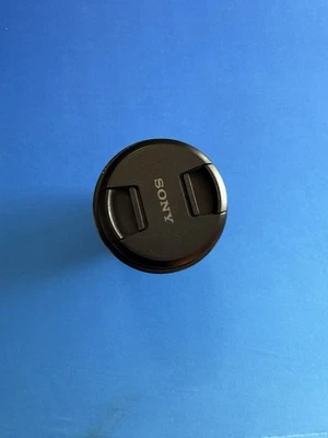 Lente teleobjetivo zoom Sony FE 70-300 mm f/4,5-5,6 G OSS - montura E Foto 1 de 4