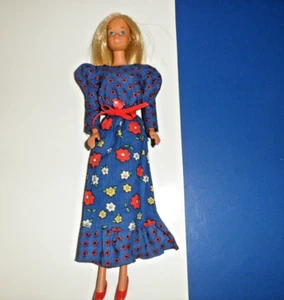 SUN SET MALIBU BARBIE MATTEL DOLL # 1067 WEARING #3343 1973 GRANNY DRESS  SHOES - Picture 1 of 7