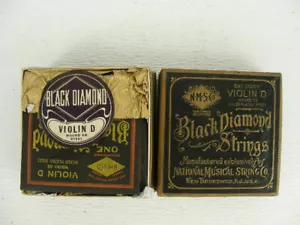 These are full boxes of 12 new old stock Black Diamond violin strings in D. - Picture 1 of 1