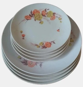 Vintage 4 Dinner Plates 10" 7460 & 4 Salad 7.5" MCM Grant Crest Floral Melmac - Picture 1 of 5