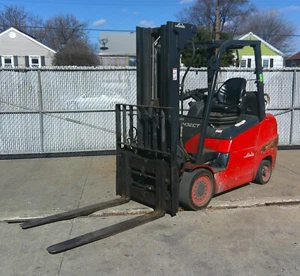Linde Model H32CT Forklift 5125 lb Capacity 190" Lift Height Used - Picture 1 of 11