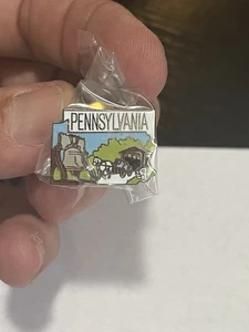 Pennsylvannia spilla bavero Amish carrozza cavalli Liberty Bell souvenir viaggio - Foto 1 di 2