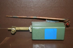 Temperature transmitter Pneumatic T-5210-2 Johnson Controls Unused - Picture 1 of 3