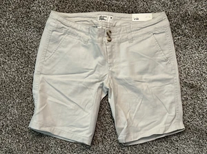 NEW American Eagle Outfitters Khaki Shorts Size 00 - Picture 1 of 10