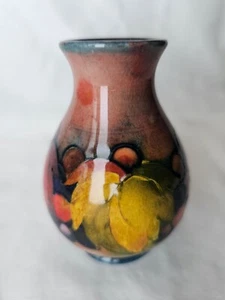 Gorgeous Flambe Leaf and Berry Moorcroft vase - Picture 1 of 7