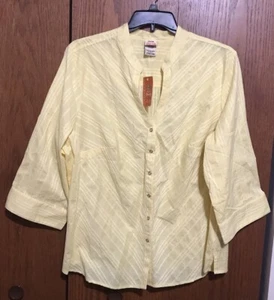 NWT NEW Women’s Faded Glory Size 226/24W Top Shirt Blouse Button Down Yellow - Picture 1 of 5