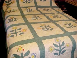 VTG 1930s Applique Quilt w/ Flowers & Leaves 87857 - Picture 1 of 7