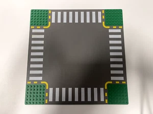 Lego Grundplatte Baseplate 44343pb01, 32x32 6-Stud Kreuzung u. Zebrastreifen - Bild 1 von 2