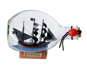 Barco pirata de madera de la venganza de la reina Ana de Barbanegra en botella de vidrio 7" - Imagen 1 de 1