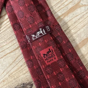 Hermes 7753 FA Hecho en Francia Patrón Completo Rojo Seda Patrón Circular 58" L - Imagen 1 de 4