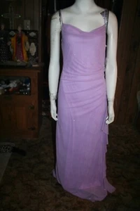 NEW, BEAUTIFUL WITH SOFT SPARKLES CITY TRIANGLES SOFT LAVENDER DRESS/GOWN SZ MED - Picture 1 of 10