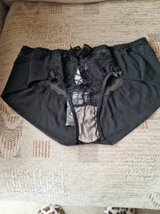 Axami Black Lace Trimmed briefs Size 12 - Picture 1 of 2