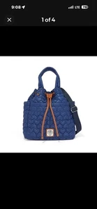 Brighton marineblau Kenny wandelbar Herz gesteppt Kordelzug Rucksack Tasche $ 385 neu mit Etikett - Bild 1 von 3
