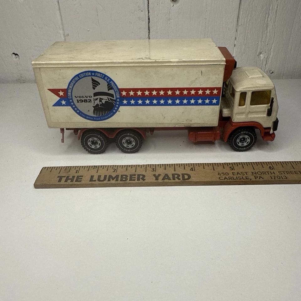 Camión de carga SIKU Volvo F12 Turbo 6 - Hecho en Alemania Occidental - Diecast vintage Foto 1 de 4