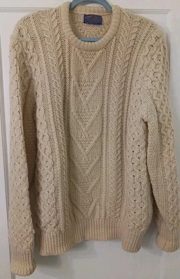 Vintage Pendleton Cable Knit Sweater Large - 100% Virgin Wool  Oregon, USA  - Image 1 of 4
