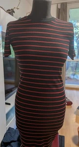 Kleid Damen Gr. S kurz eng anliegend schwarz-rot Kurzarm - Bild 1 von 2