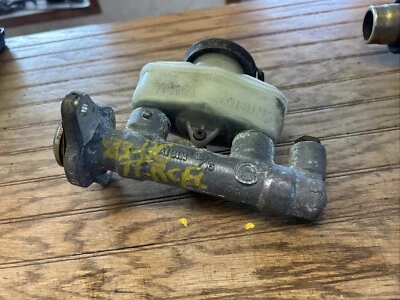 83-86 Toyota Tercel Brake Master Cylinder Used Aisin Make - Image 1 of 4