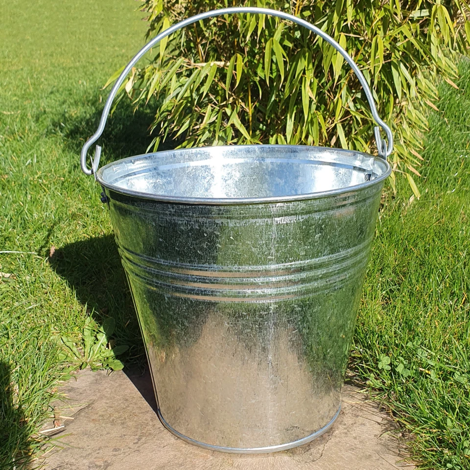 Eimer 10L verzinkt mit Henkel Zinkeimer Blumentopf verzinkter Eimer Deko Eimer - Bild 1 von 1