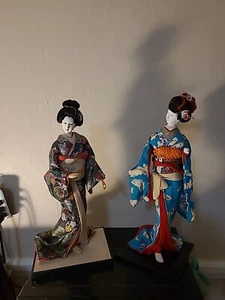 Vintage Japanischer Kimono Geisha Puppe Maiko Set Traditionelle Volkskunst Holz Ständer - Bild 1 von 16