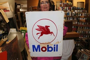 Oldtimer Mobil Pegasus Tankstelle Benzin Motoröl 22" Blechschild - Bild 1 von 2