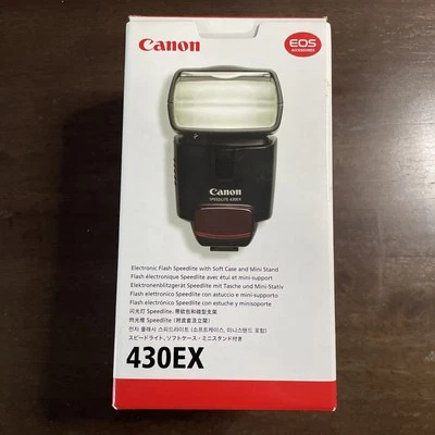 Canon Speedlite 430EX Camera Flash  With Accessories And In Box - Image 1 of 4