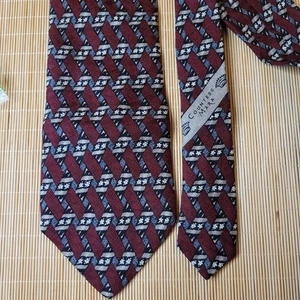 Gräfin Mara Seidenkrawatte burgunderrot grau geometrisches Rautenmuster - Bild 1 von 4