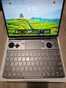 GPD Win Max 2 AMD Ryzen 7 6800U 16GB RAM 1TB SSD LTE 10.1" UMPC - Picture 1 of 24
