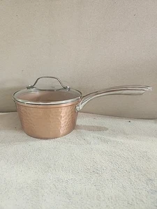 Gotham Stahl gehämmertes Kupfer 1,5 qt Kochtopf mit Deckel - Bild 1 von 5