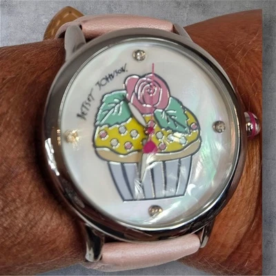 Reloj Betsey Johnson Cupcake Madreperla Vintage Años 90 Correa Cuero Rosa O17 Foto 1 de 4