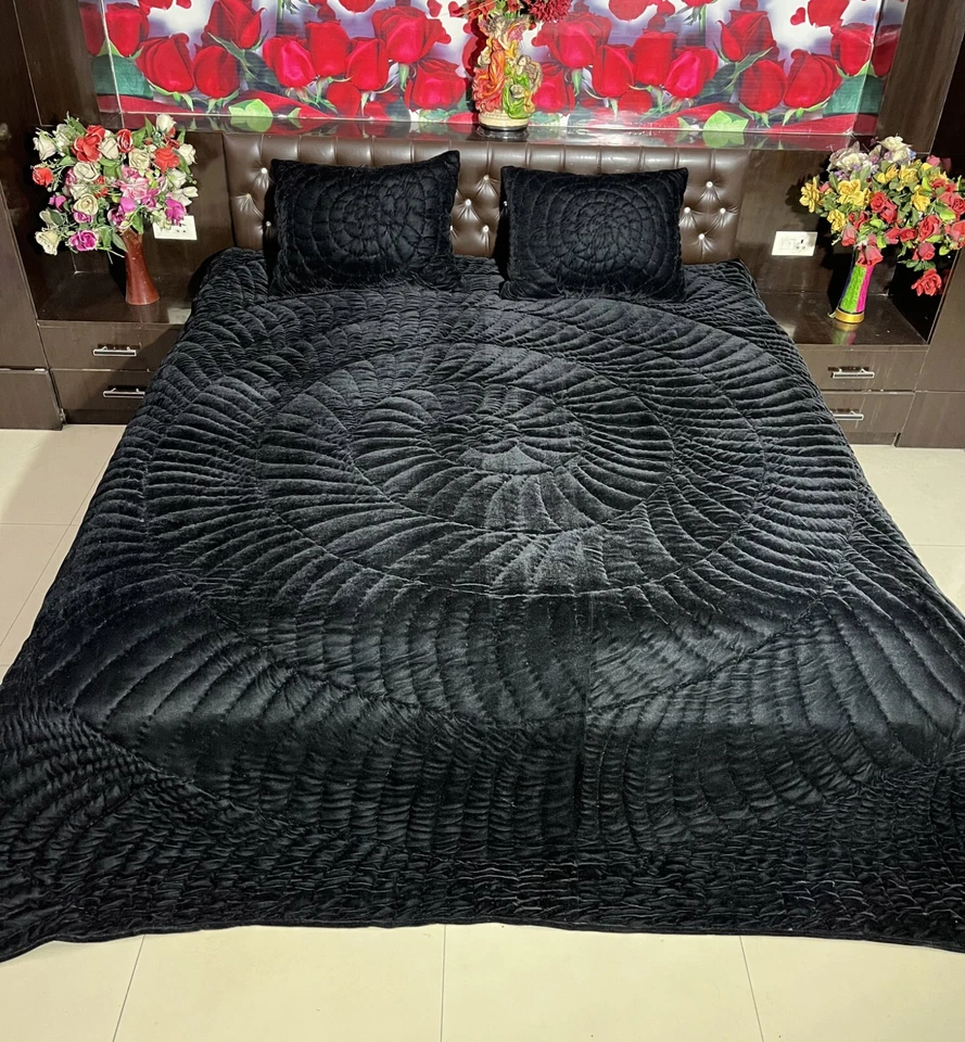 Black velvet quilt king velvet blanket velvet comforter queen bedding set - Image 1 of 4