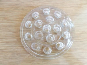 Vintage Klarglas Blume Frosch Gesteck Gartendeko 40er Jahre 16 Loch 5 cm - Bild 1 von 6