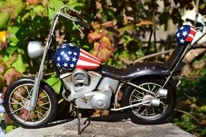 Handmade Tin Motorcycle Metal Model - Harley Davidson Captain America Easy Rider - Picture 1 of 11
