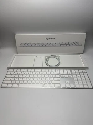 Apple Magic Wireless Keyboard with Numeric Keypad (US English) A1843 MQ052LL/A - Image 1 of 3