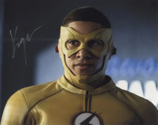 KEIYNAN LONSDALE as Wally West / Kid Flash - The Flash GENUINE SIGNED AUTOGRAPH