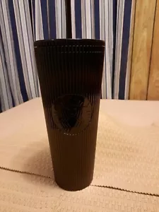 💫Starbucks 2024 Black Pleated Metallic Core Tumbler 24oz Venti Cold Cup NWT💫 - Picture 1 of 12