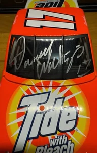 Autographed #17 Darrell Waltrip 2002 Dodge Tide 1:24 ARC. - Picture 1 of 10