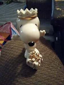 Peanuts / Snoopy Lenox "Snoopy's Birthday Surprise" Porcelain Figurine. Nov. - Picture 1 of 5