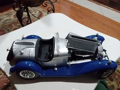 Coches modelo coche Alfa Romeo Spider 1932 1/18 Diecast Foto 1 de 4