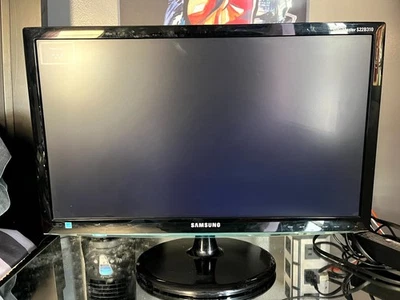 Samsung SyncMaster S22B310B 22" Full HD LED Monitor – Tested & Working w/ Power - Image 1 of 4